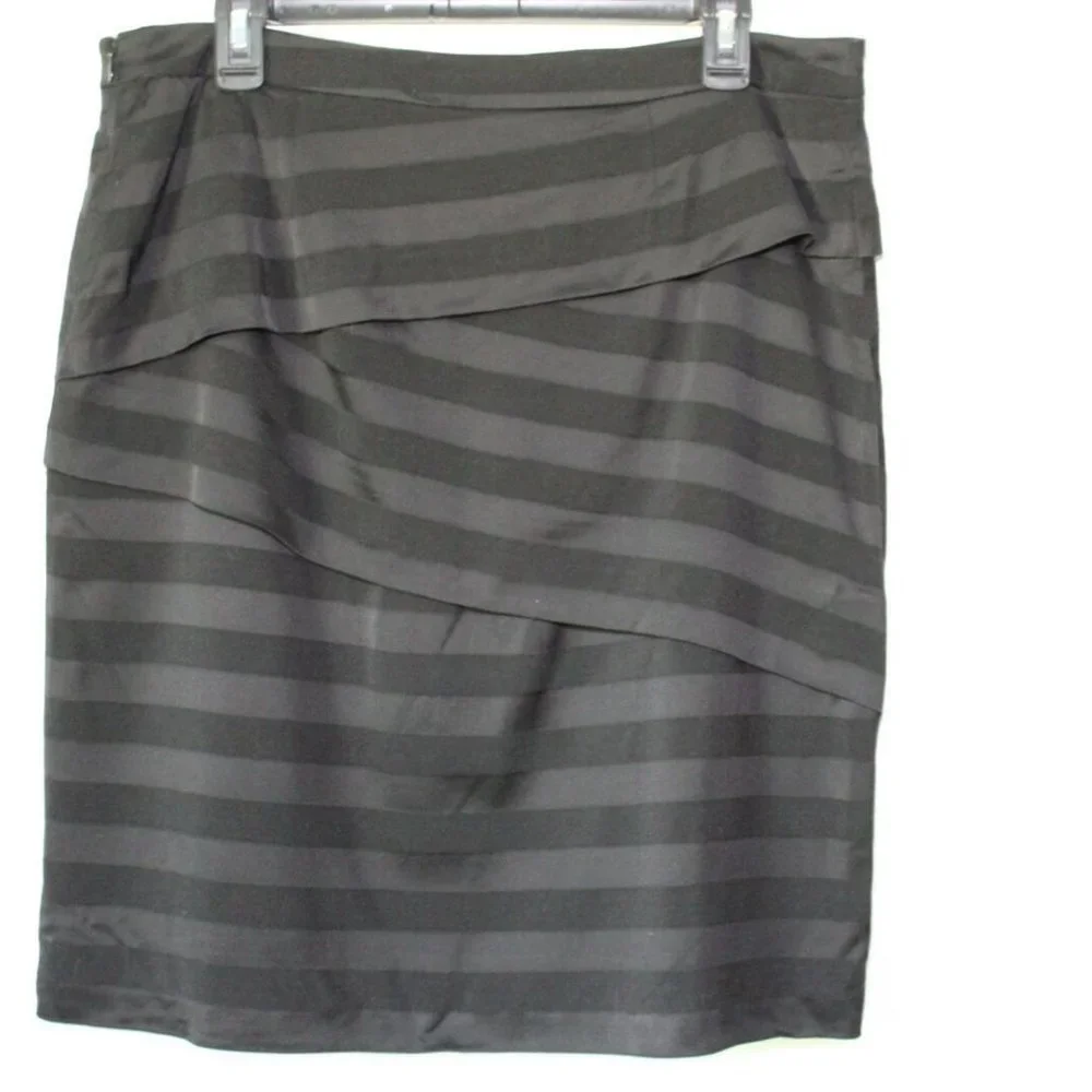 NWT J. McLaughlin Striped Nicola Layered Panel Pencil Skirt Black Size 12 H13124 - Picture 7 of 11